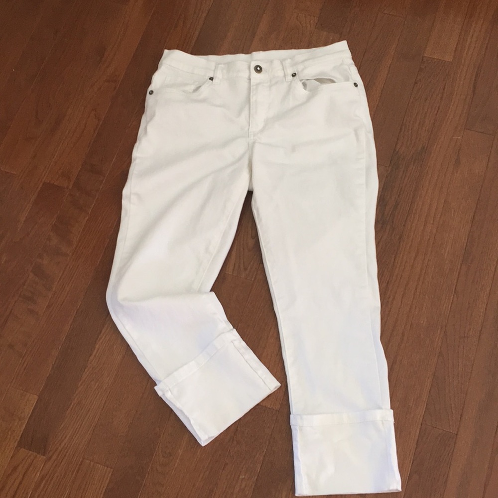 Venus stretch capris white
